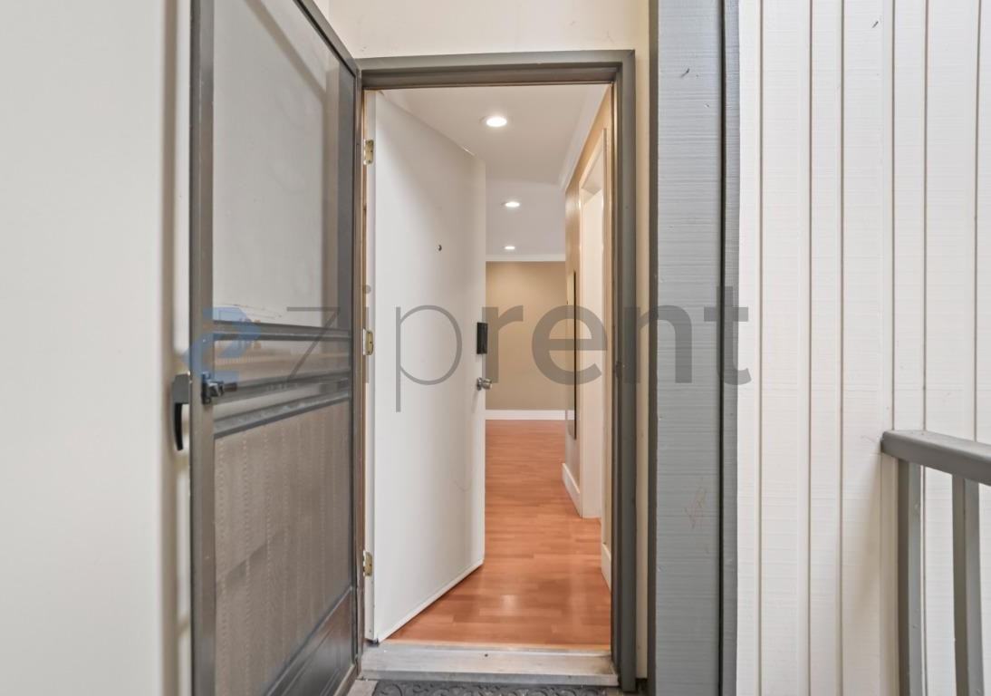 120 Saratoga Ave #102 - Photo 5 of 26