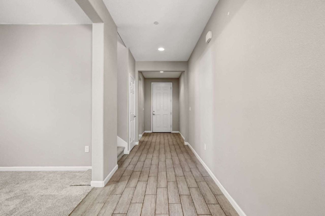 1836 Dunlap Pl - Photo 3 of 48