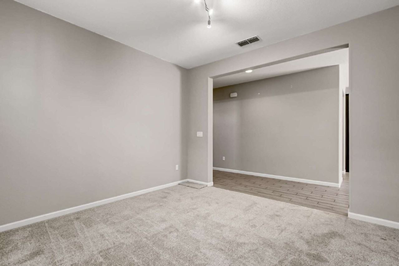 1836 Dunlap Pl - Photo 5 of 48