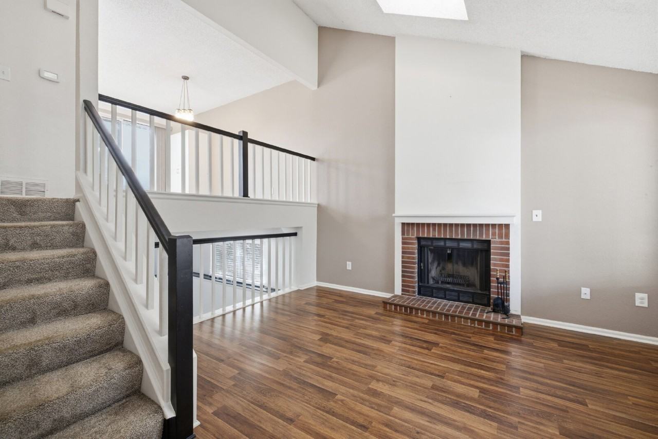 9352 Balsam Ct - Photo 5 of 26