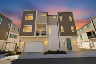 844 Makani St Unit 1 - Photo 1 of 1