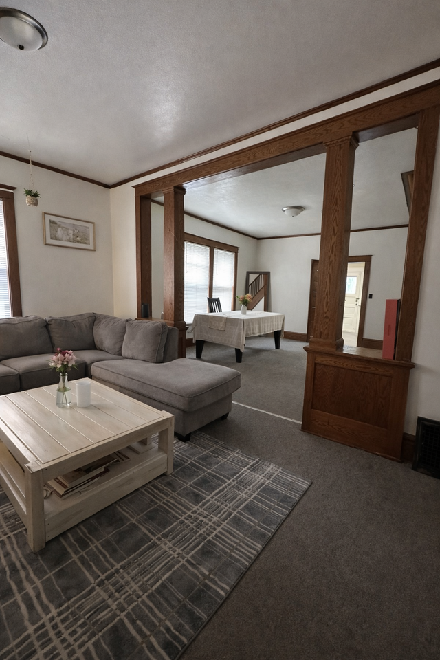 444 Lake St - Photo 2 of 13