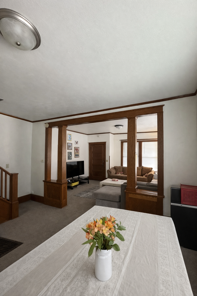 444 Lake St - Photo 3 of 13
