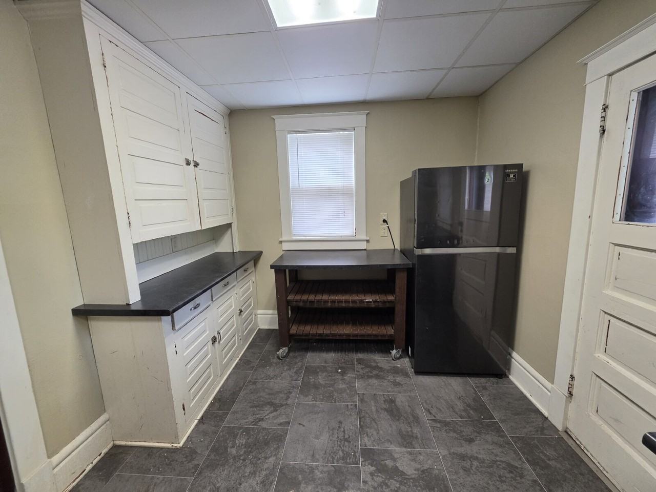 444 Lake St - Photo 6 of 13