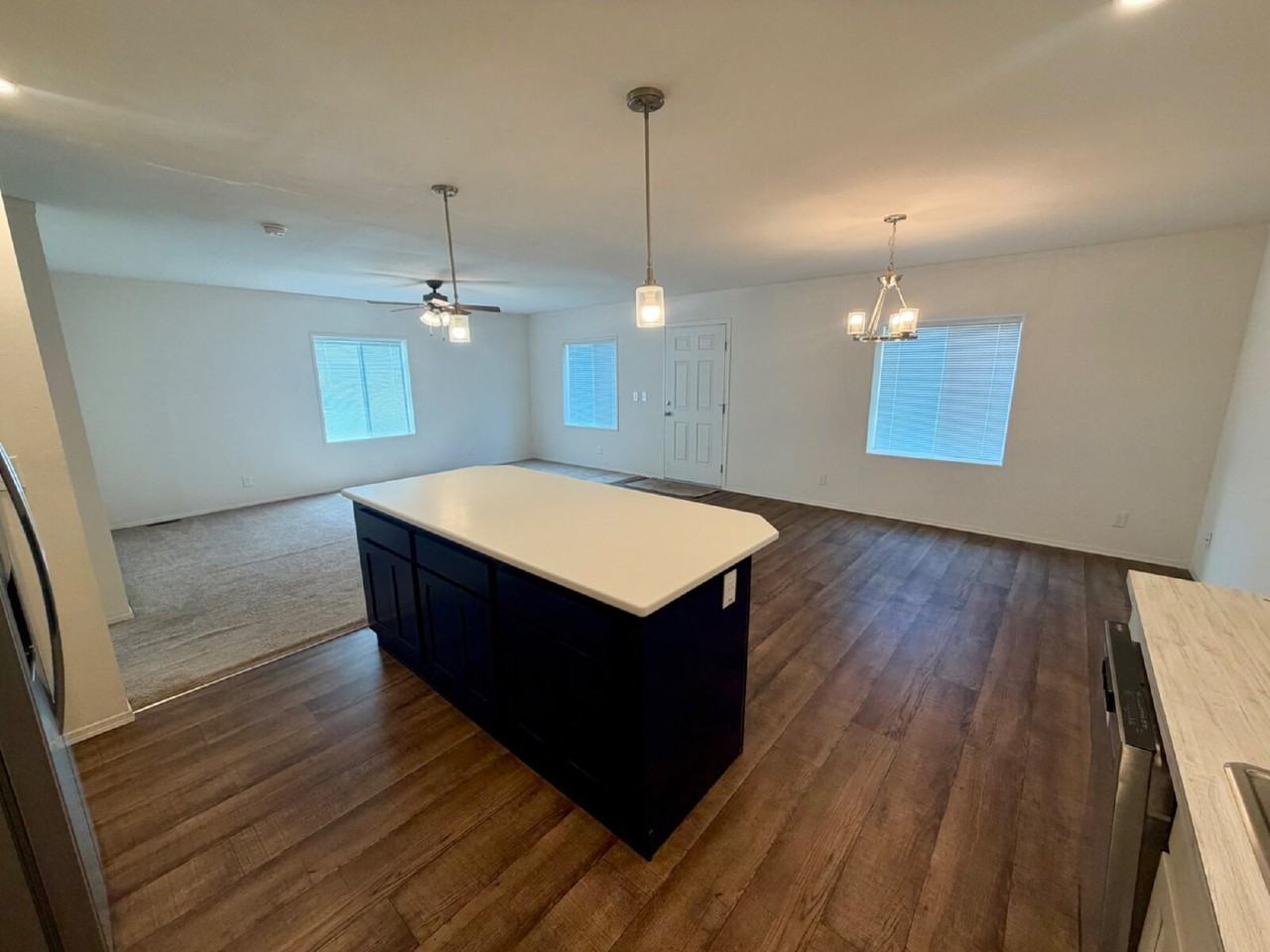 2777 Riverview St - Photo 5 of 18