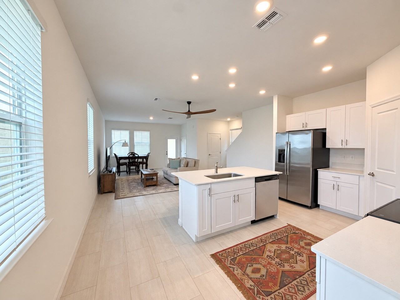 10829 Littleton Isle Dr - Photo 5 of 23