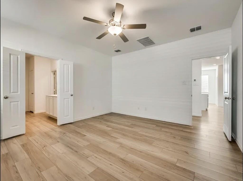 3101 Paruament Dr - Photo 4 of 16