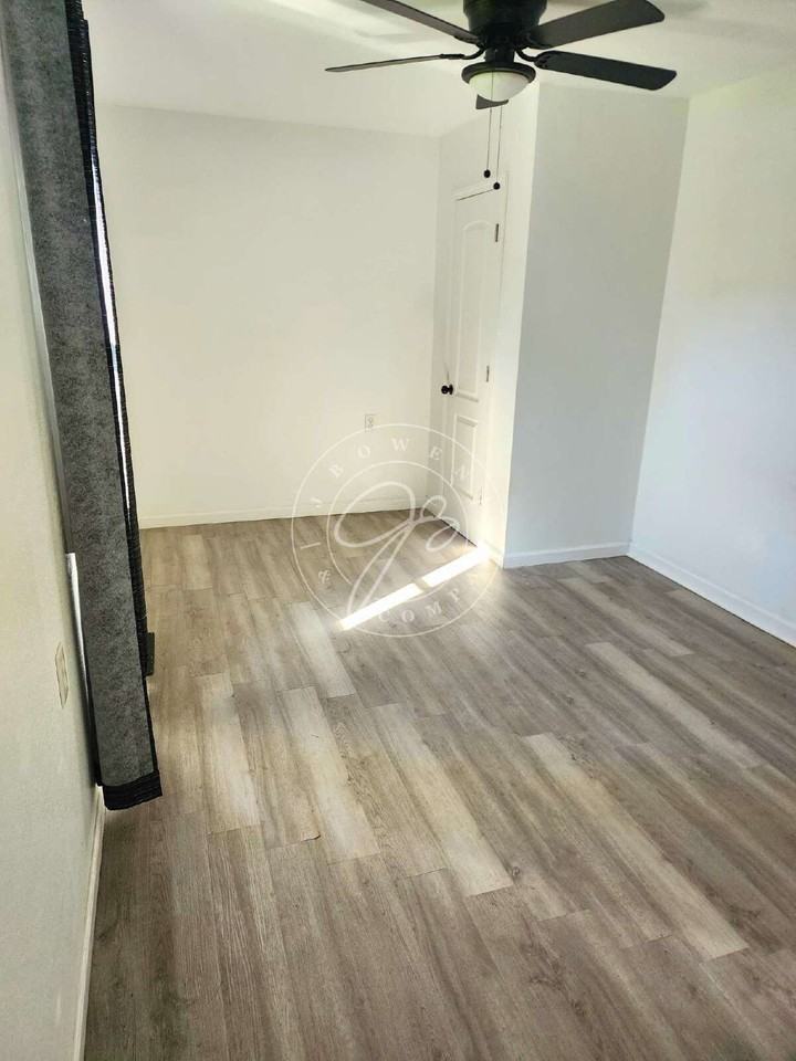 1701 Ottawa Dr - Photo 4 of 17