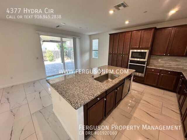 4377 Hydra Cir - Photo 5 of 22
