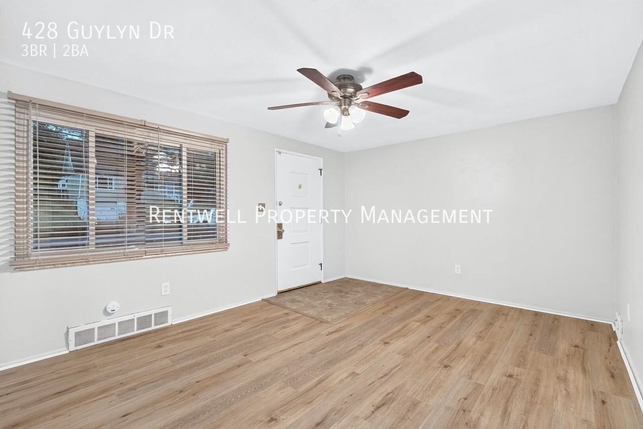 428 Guylyn Dr - Photo 7 of 38