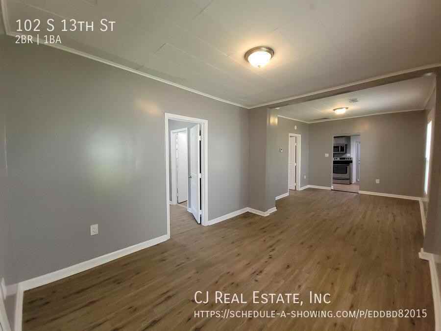 102 S 13th St - Photo 2 of 10