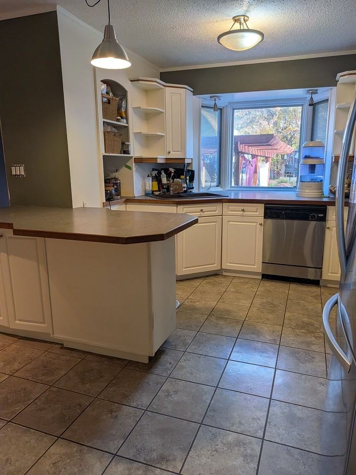 7244 Silver Springs Rd Nw - Photo 4 of 11