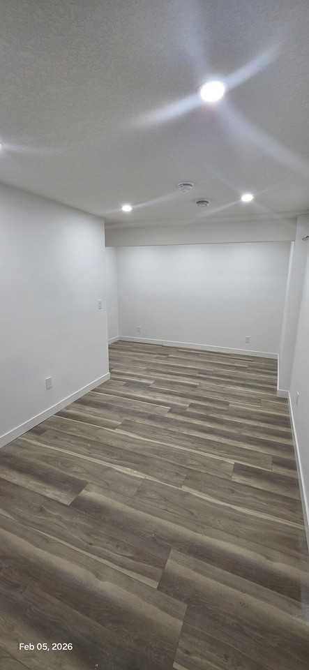 34 Saddlecrest Cres Ne - Photo 2 of 5