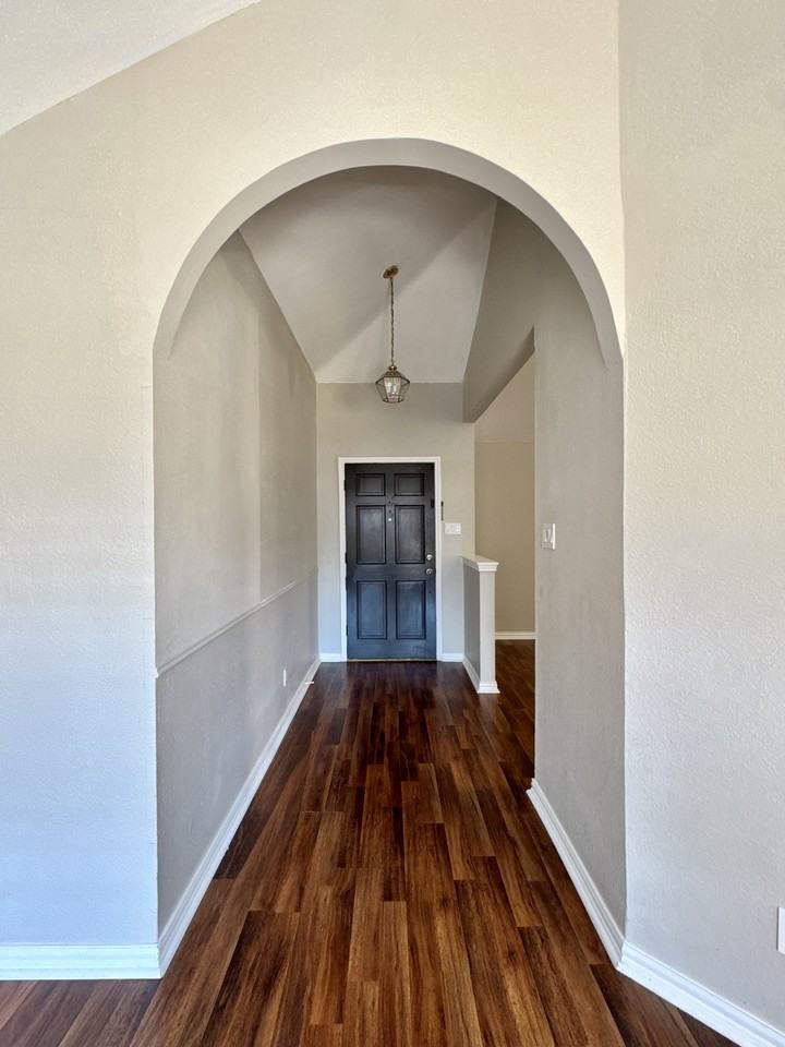 1408 Gardenia Dr #NA - Photo 3 of 18