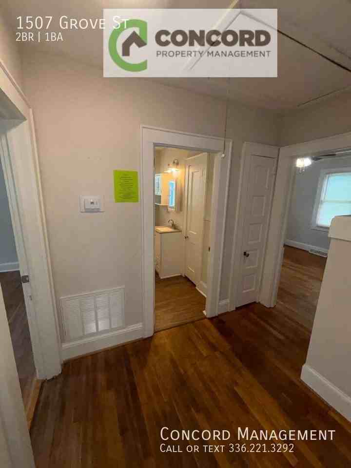 1507 Grove St - Photo 7 of 15