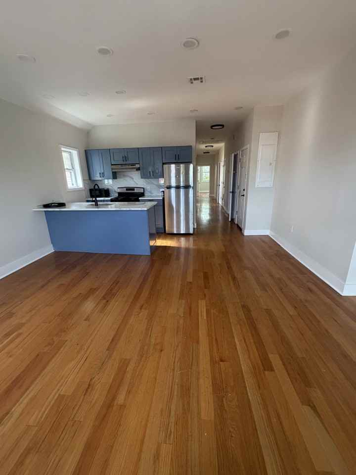 669 Summit Ave #3 - Photo 3 of 16