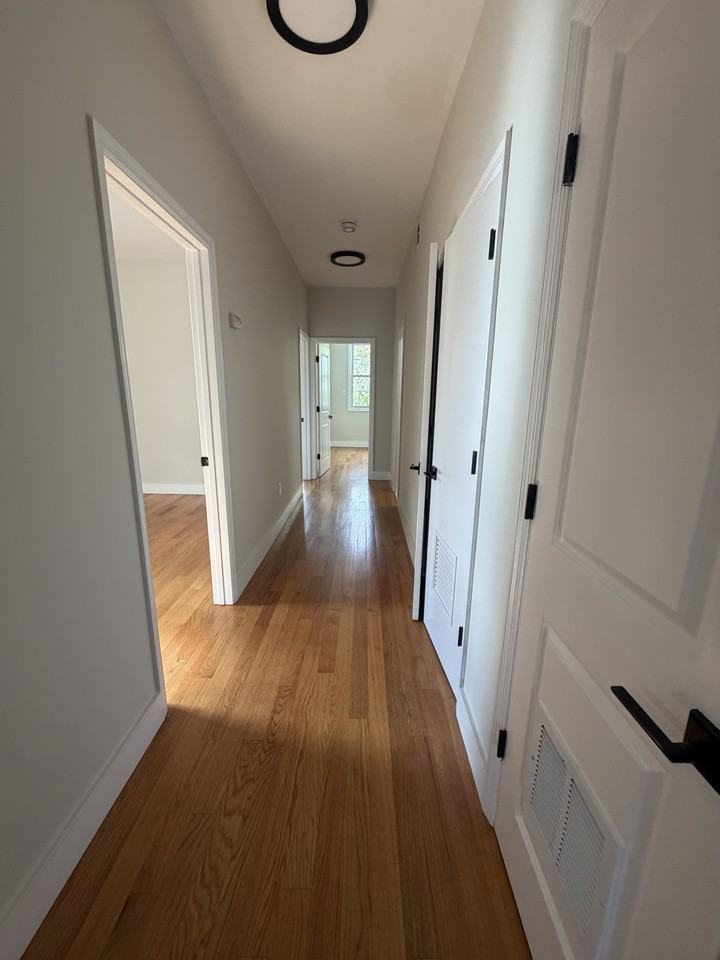 669 Summit Ave #3 - Photo 5 of 16