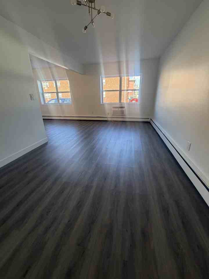 556 Washington Ave #27 - Photo 4 of 14