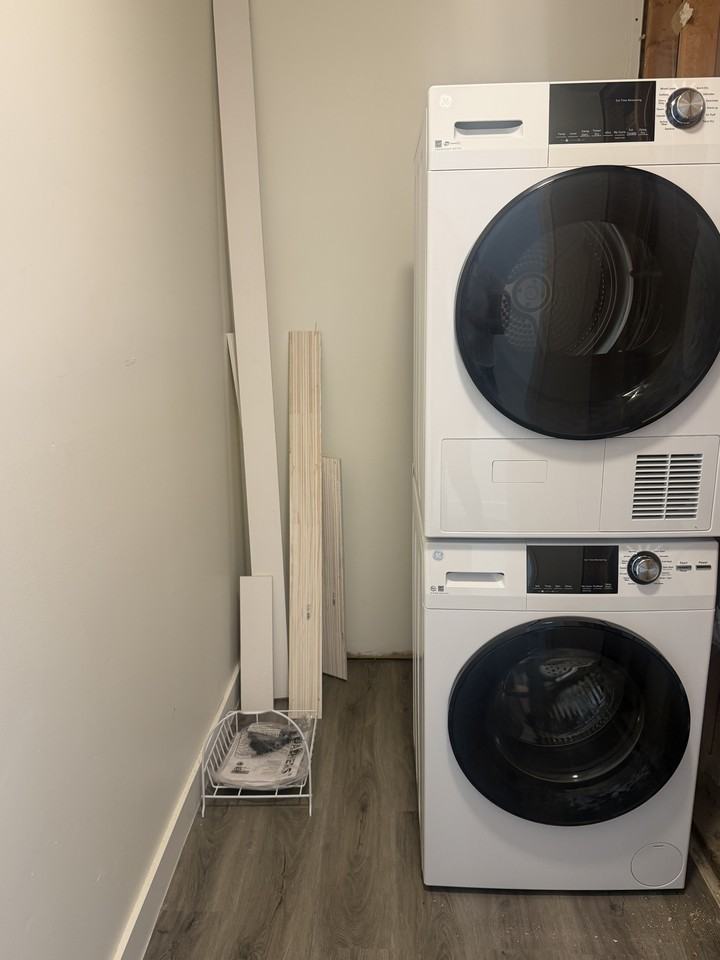 556 Washington Ave #27 - Photo 5 of 14