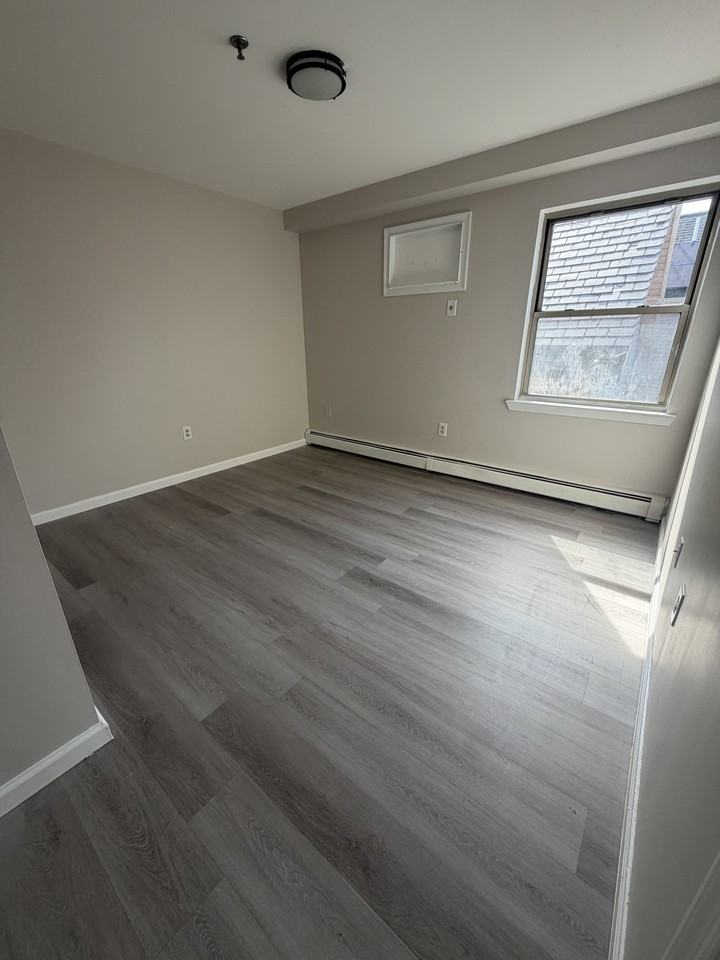 176 Reid St #303 - Photo 4 of 11