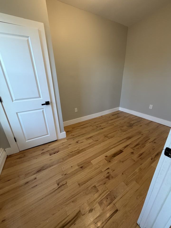 26 Bergen Ave #3R - Photo 7 of 13