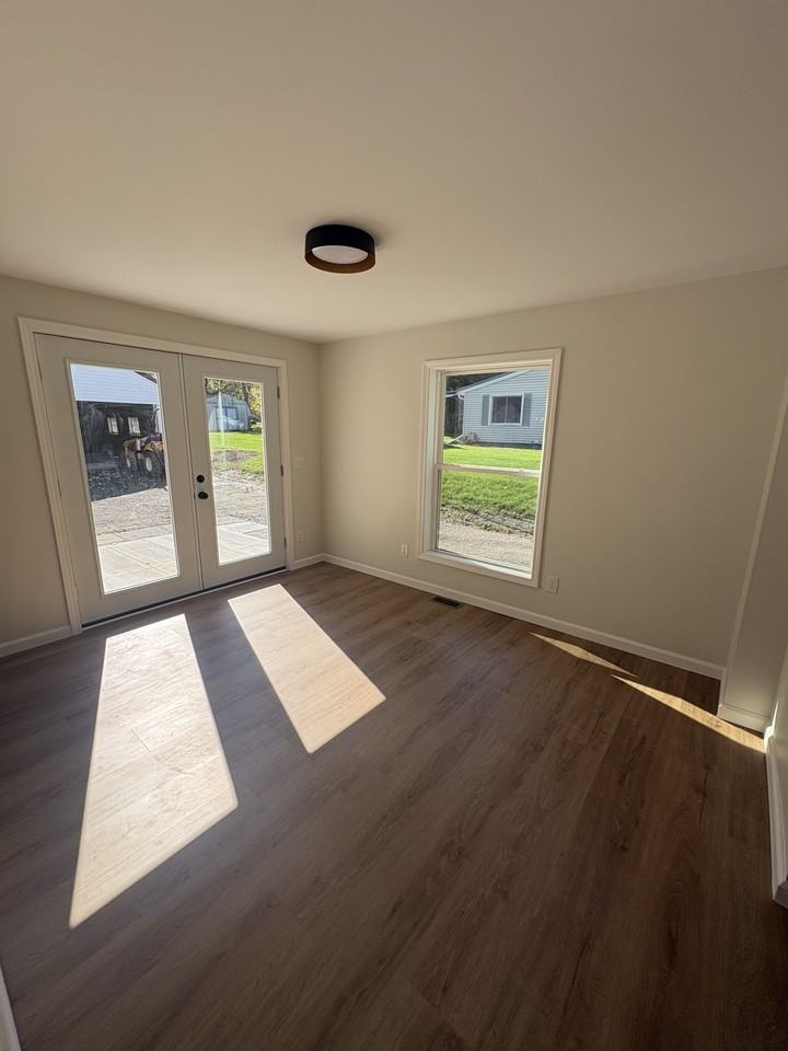 25 Glen Ave #NA - Photo 4 of 12