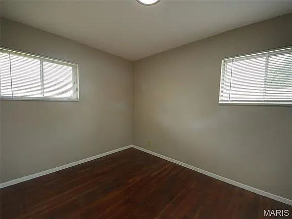 108 Perthshire Rd #NA - Photo 6 of 10