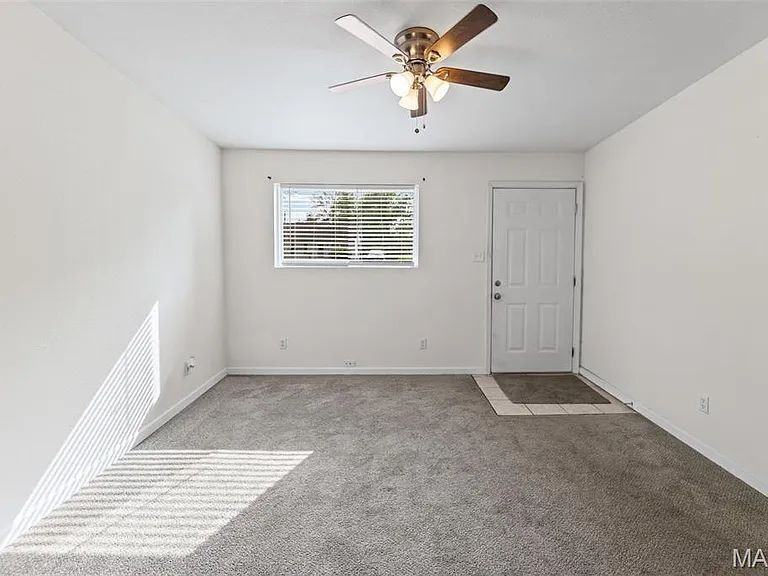 805 E 5th St #NA - Photo 3 of 9