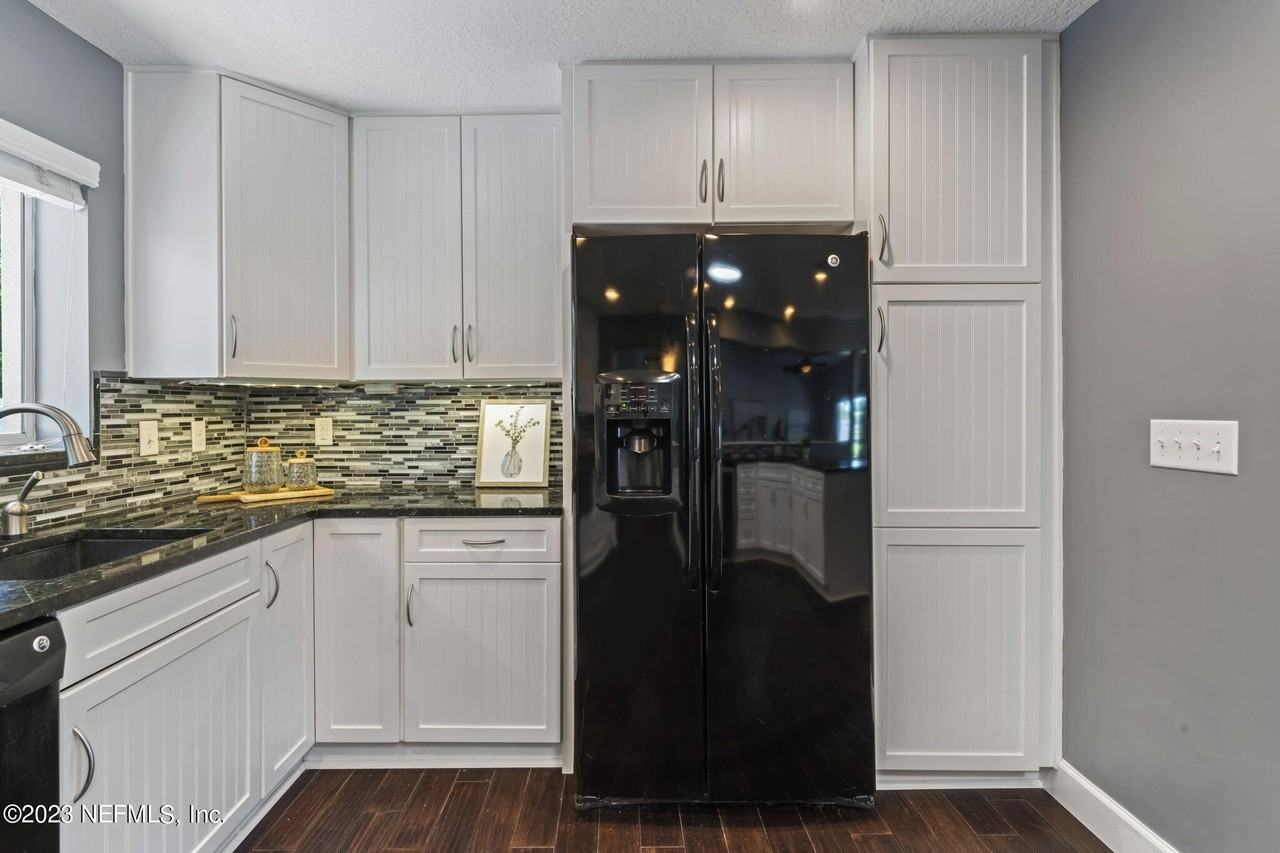 1014 8th Ave N #NA - Photo 4 of 48