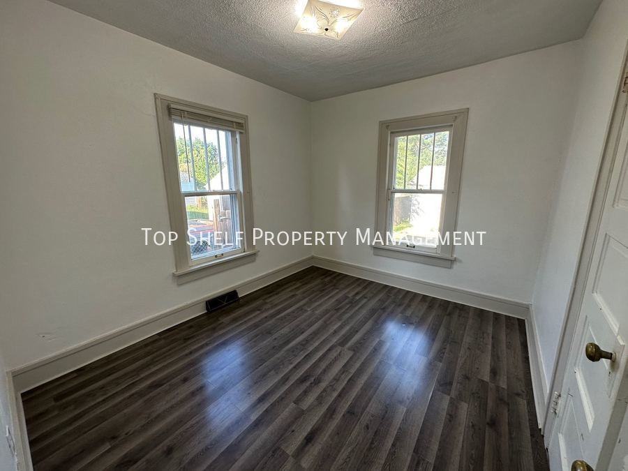 3727 Sw 13th St - Photo 6 of 8