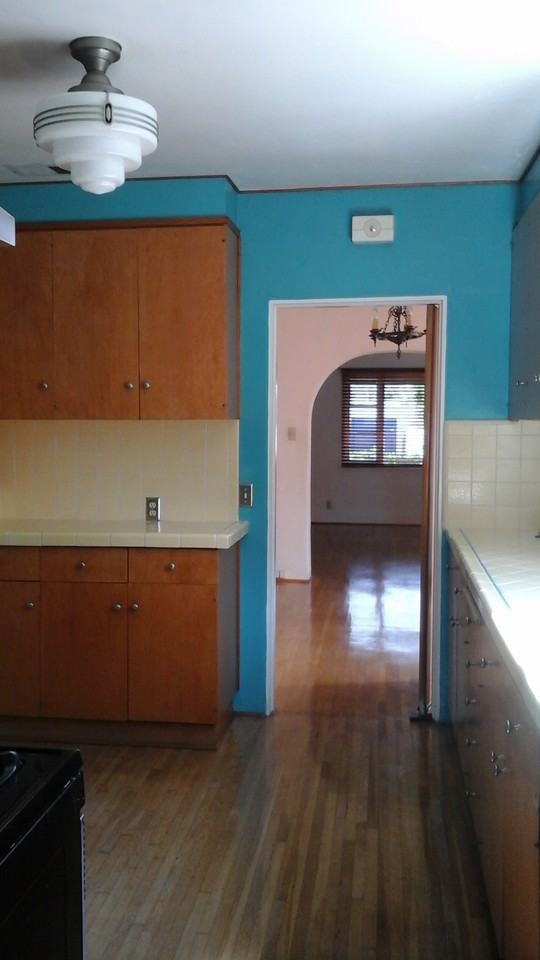 1211 E Cota St #NA - Photo 7 of 17