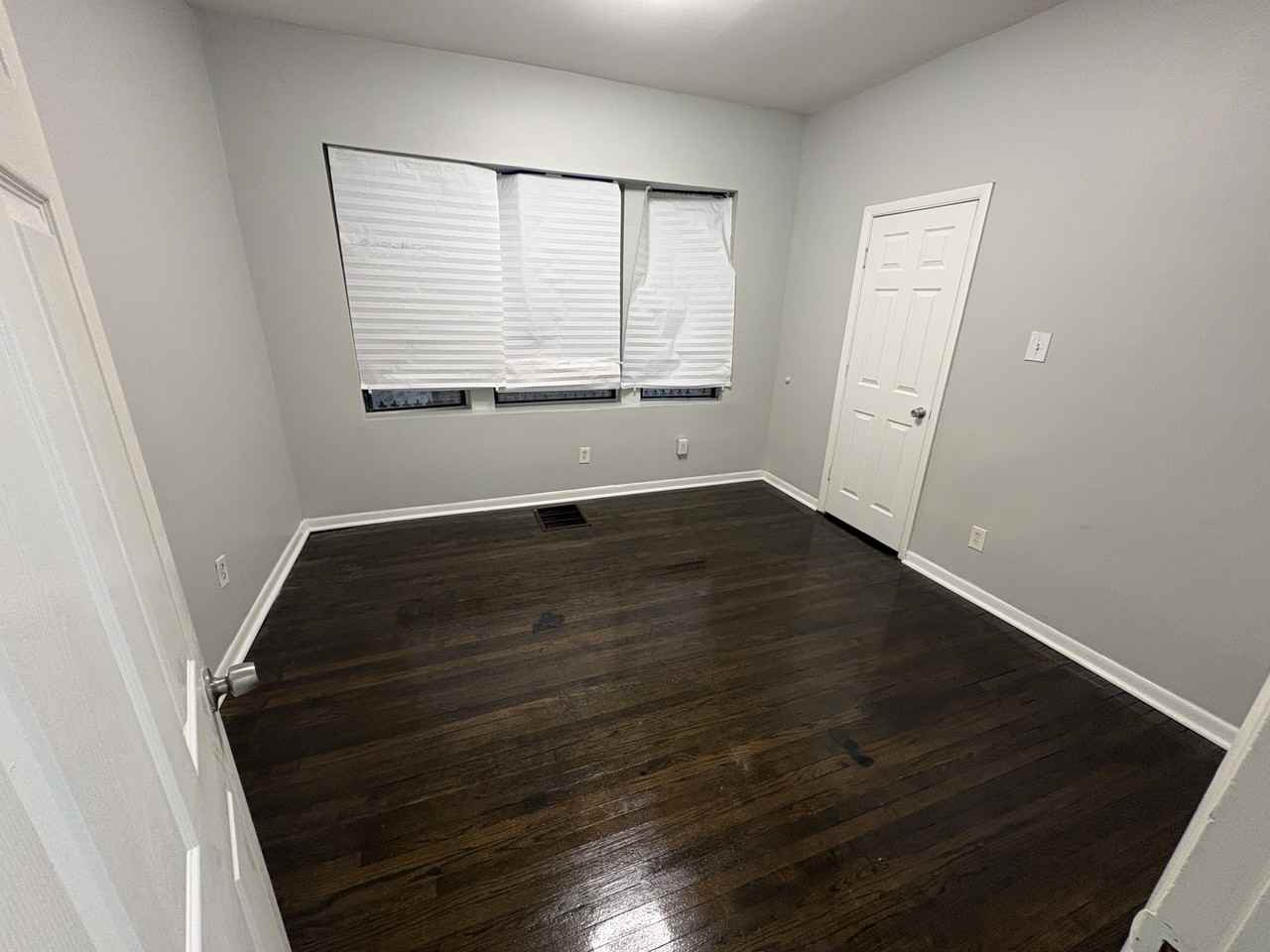 3252 W Washington Blvd #1W - Photo 5 of 11