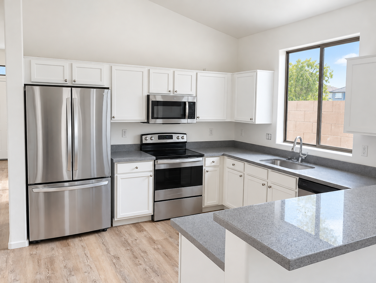 3732 W Glass Ln #NA - Photo 4 of 19
