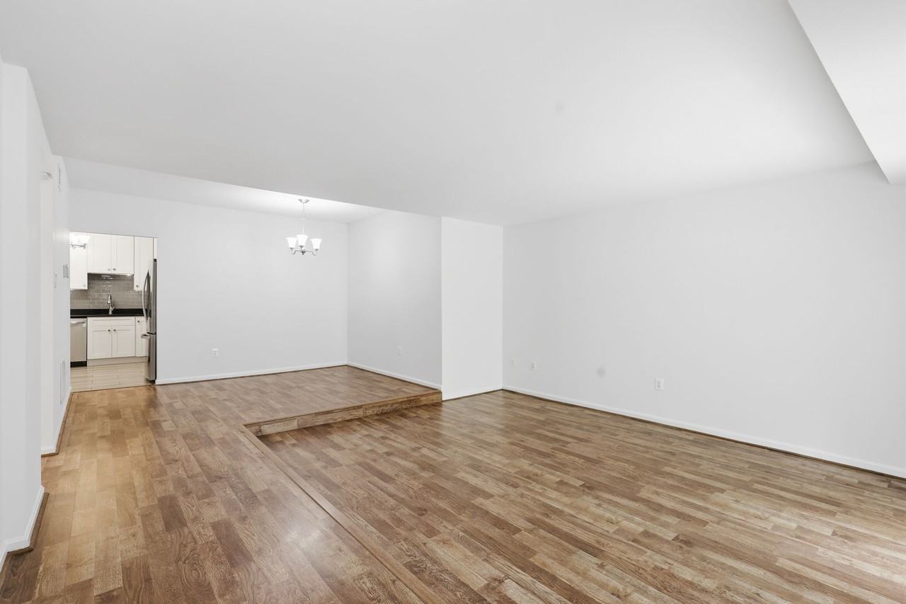 7208 Jillspring Ct #25C - Photo 4 of 16
