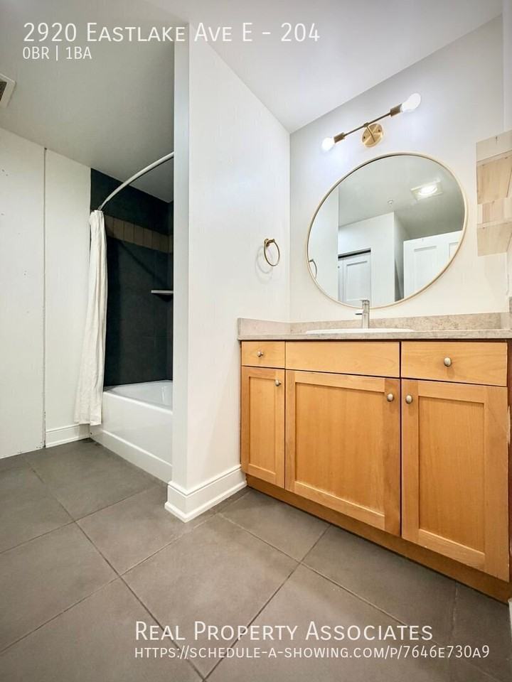 2920 Eastlake Ave E #204 - Photo 5 of 24