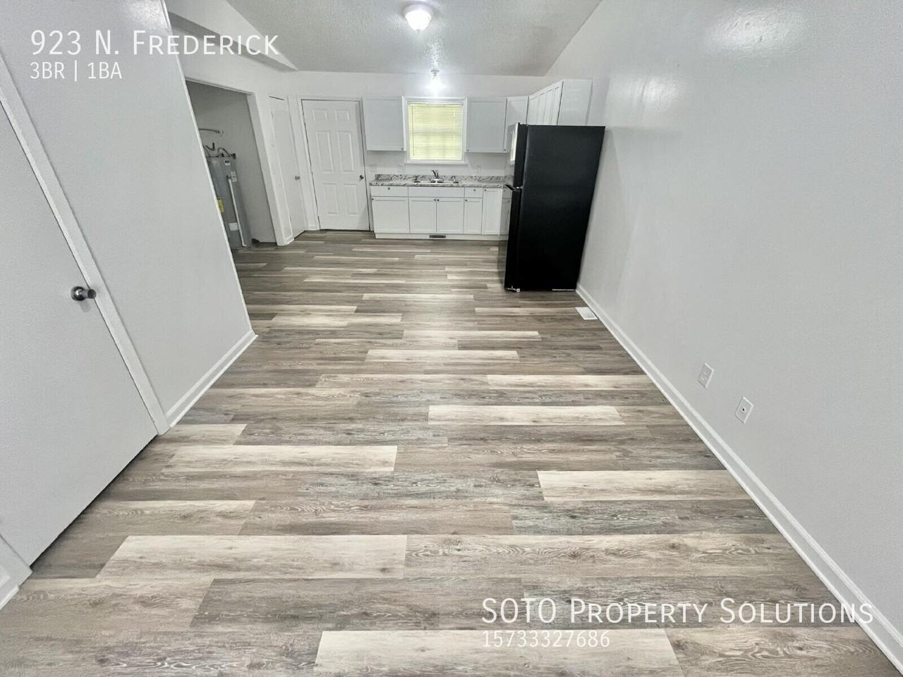 923 N Frederick St - Photo 5 of 50