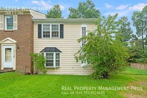 featured image of 12319 Woodlawn Ct