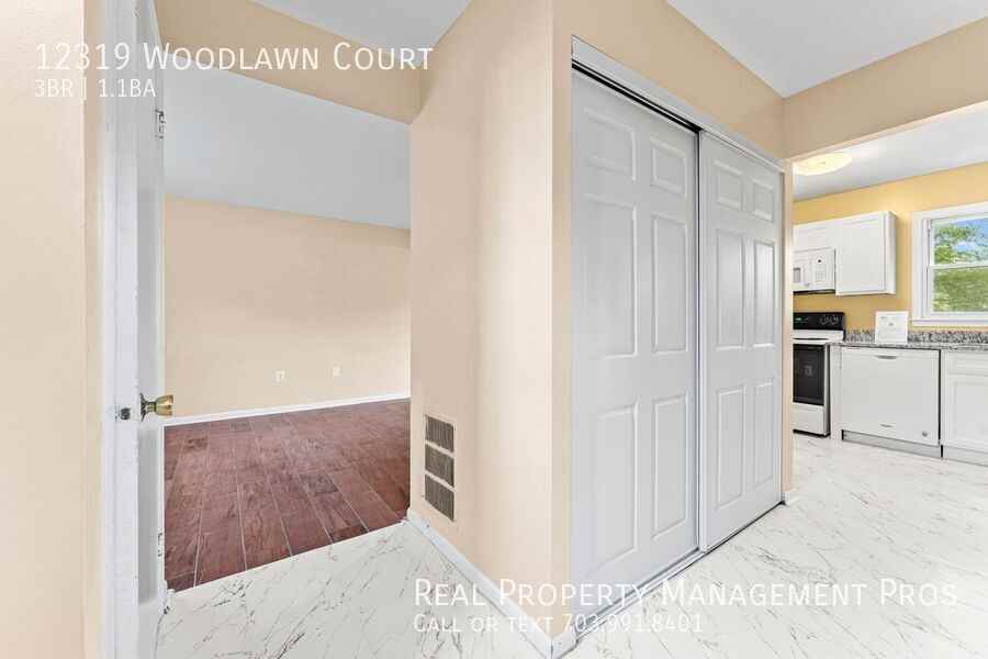 12319 Woodlawn Ct - Photo 7 of 27