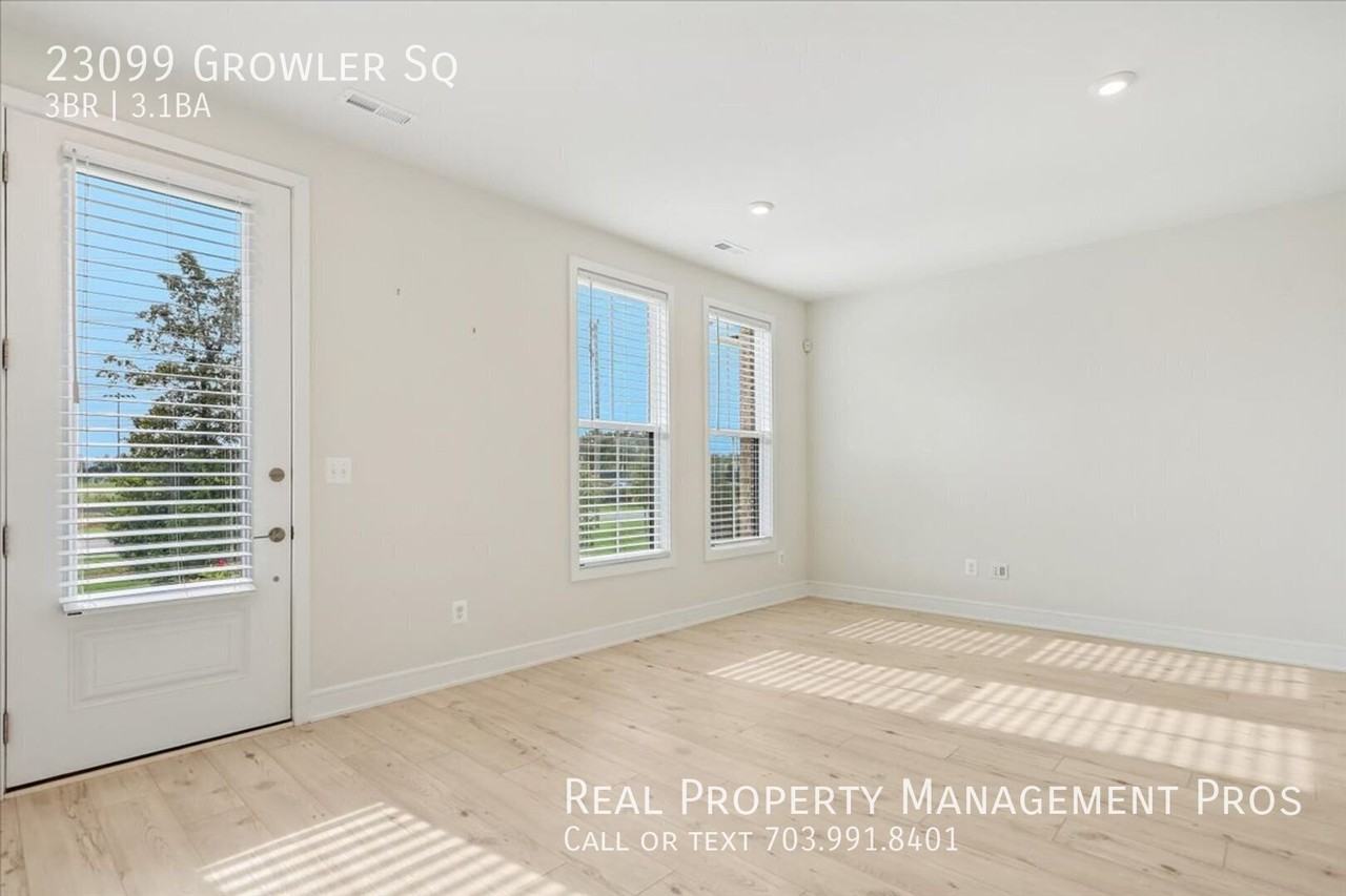 23099 Growler Sq - Photo 7 of 31