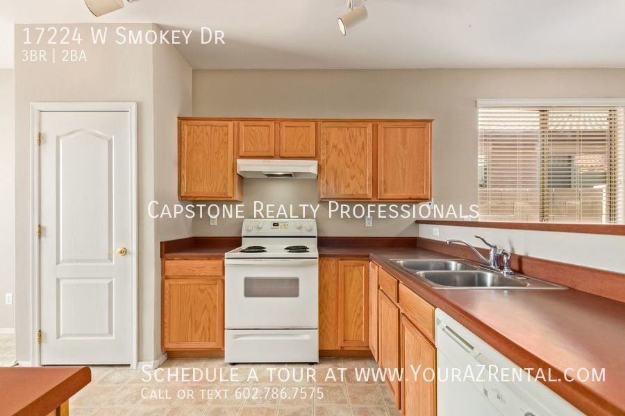 17224 W Smokey Dr - Photo 7 of 16