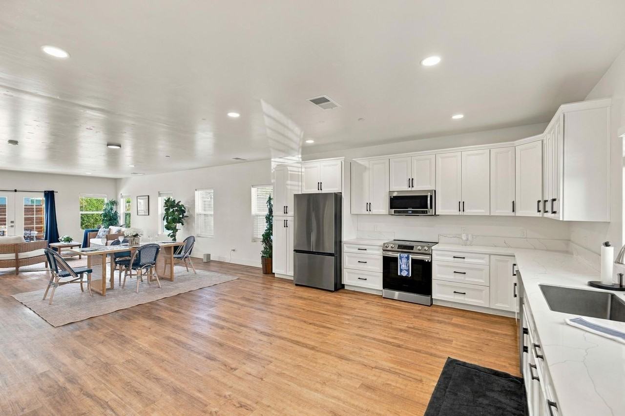 770 Delaware St #NA - Photo 5 of 23
