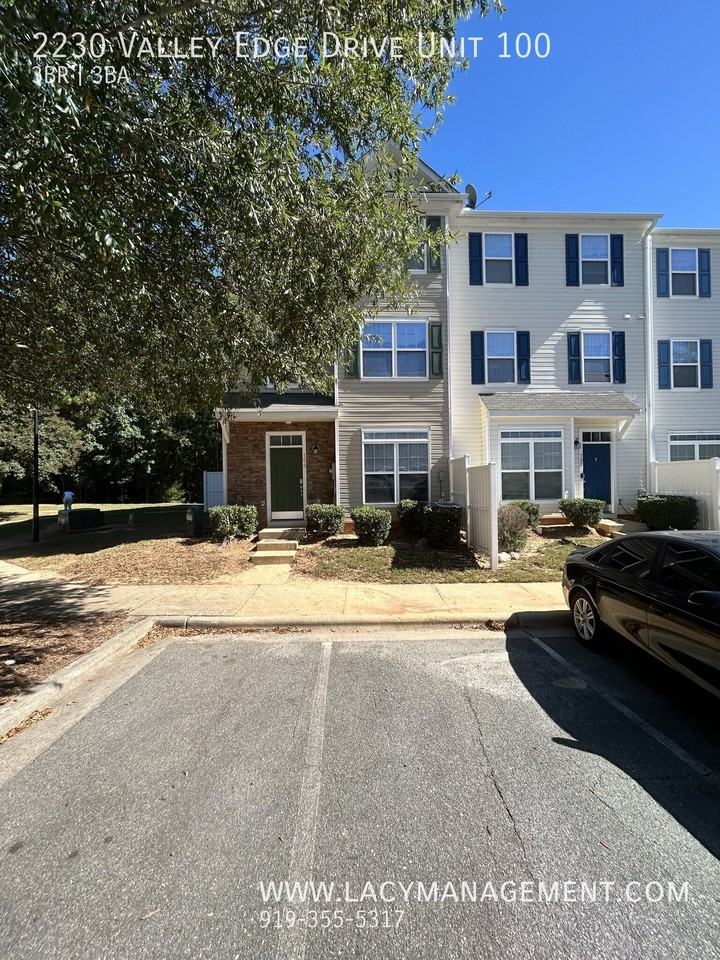 2230 Valley Edge Dr Unit 100