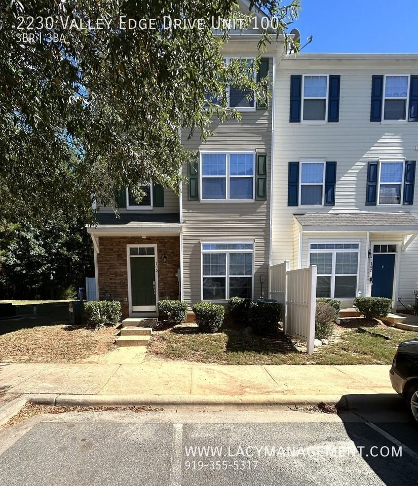 2230 Valley Edge Dr Unit 100 - Photo 2 of 13