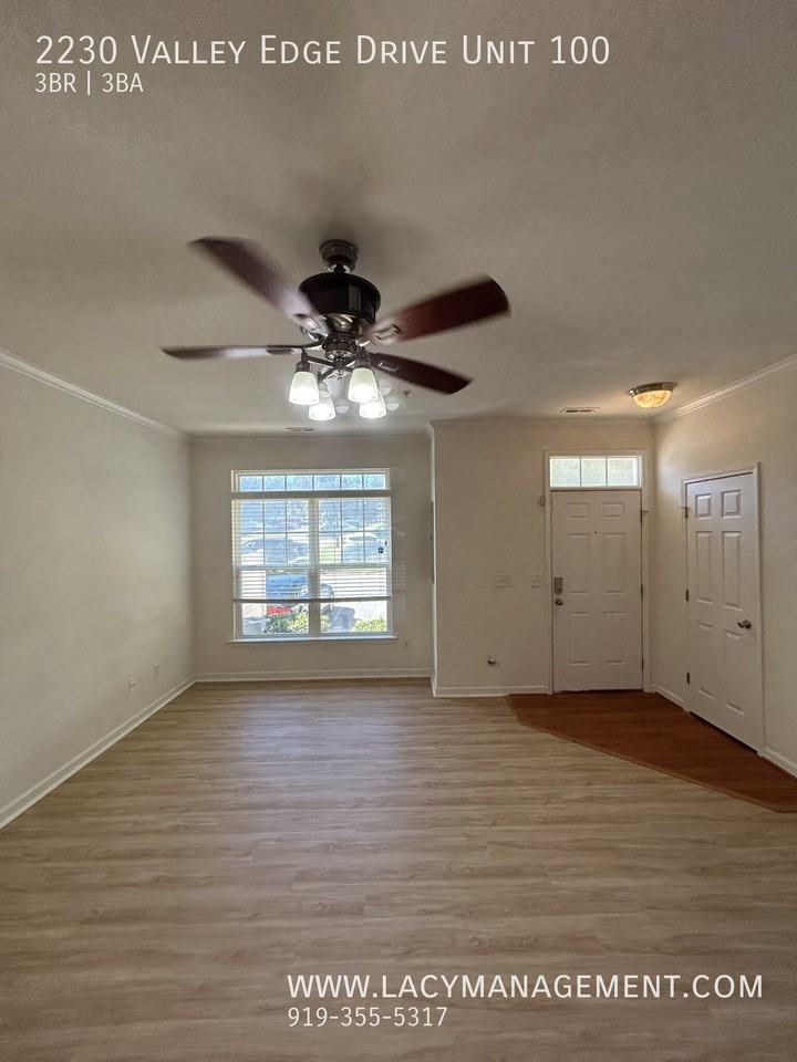 2230 Valley Edge Dr Unit 100 - Photo 5 of 13