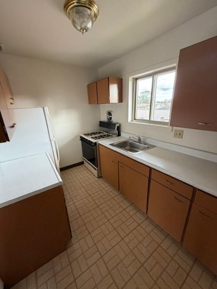 8551 Manor Ave #A - Photo 3 of 6