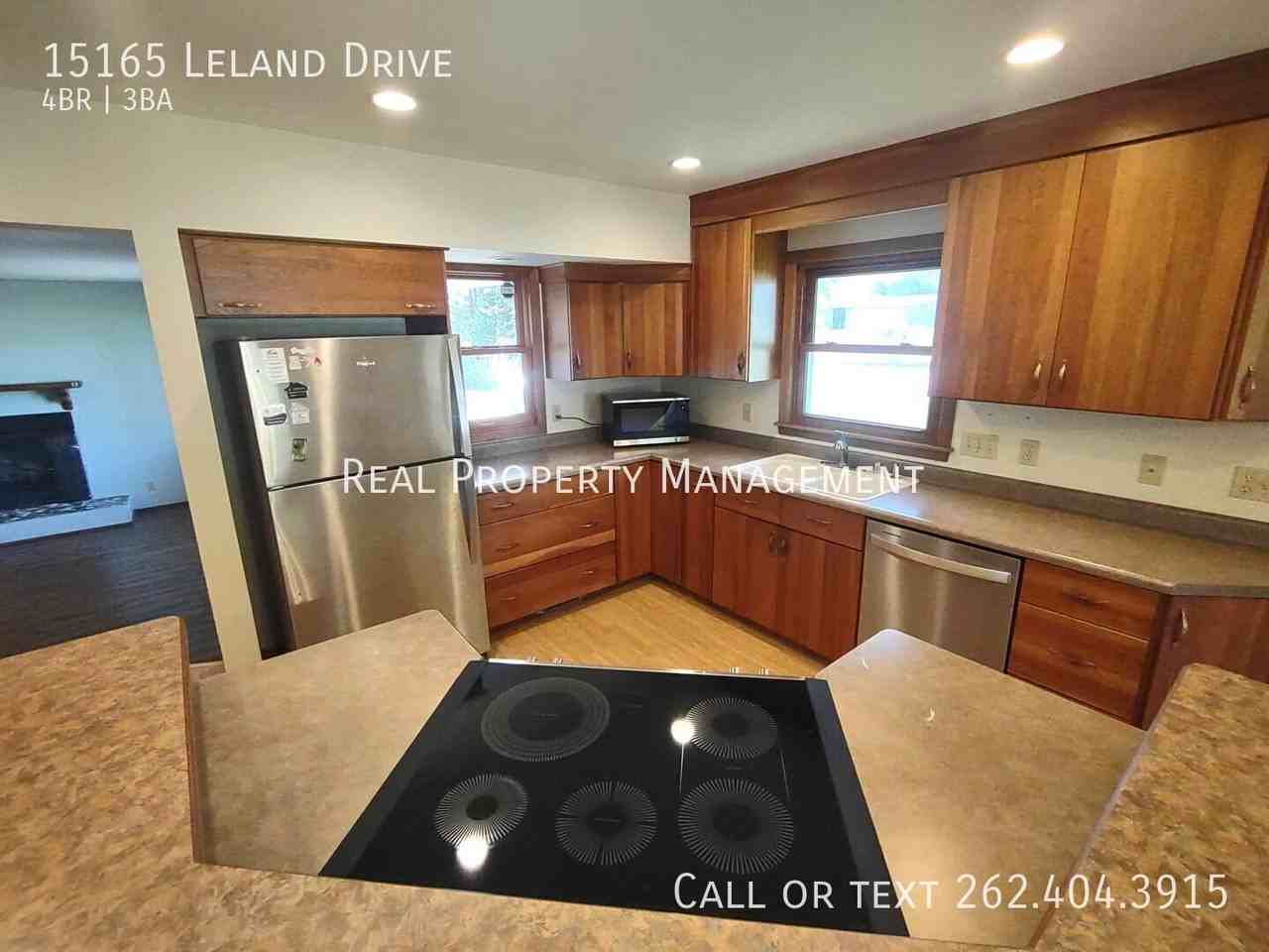 15165 Leland Dr - Photo 4 of 20