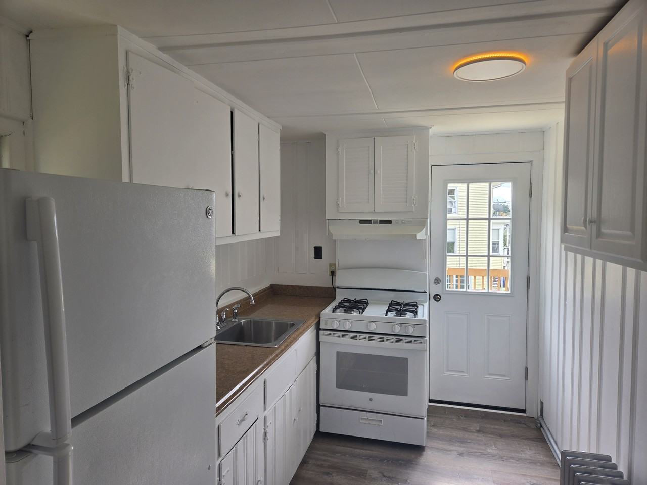 53 Grove St #2 - Photo 5 of 13