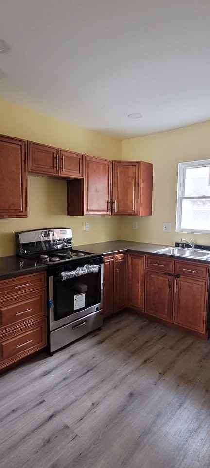 1623 Saint Pauls St #NA - Photo 3 of 14