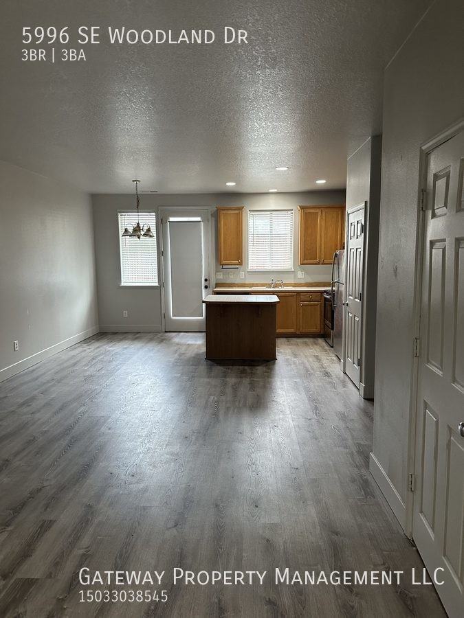 5996 Se Woodland Dr - Photo 5 of 30