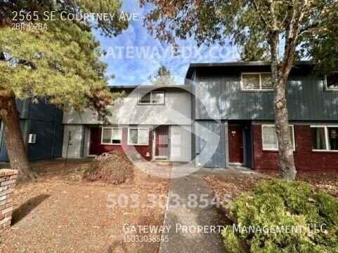 2565 Se Courtney Ave - Photo 2 of 26